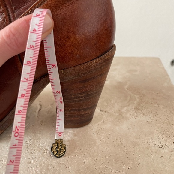 FRYE Vintage Mid-Height Cowboy Boots in Brown Leather - Picture 9 of 14